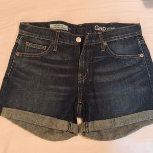 GAP girlfriend jean shorts